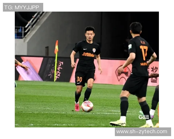 青岛临阵换帅引发争议球队战绩惨淡遭遇22连败困境 青岛临阵换帅引发争议球队战绩惨淡遭遇22连败困境